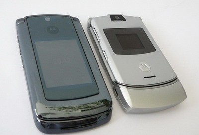 摩托羅拉RAZR V8 刀鋒再臨，一款被低估的經(jīng)典翻蓋手機(jī)